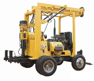 Bom preço. Reboque multifuncional equipamento de perfuração montado do poço de água com velocidade de rotação de 80 RPM on-line